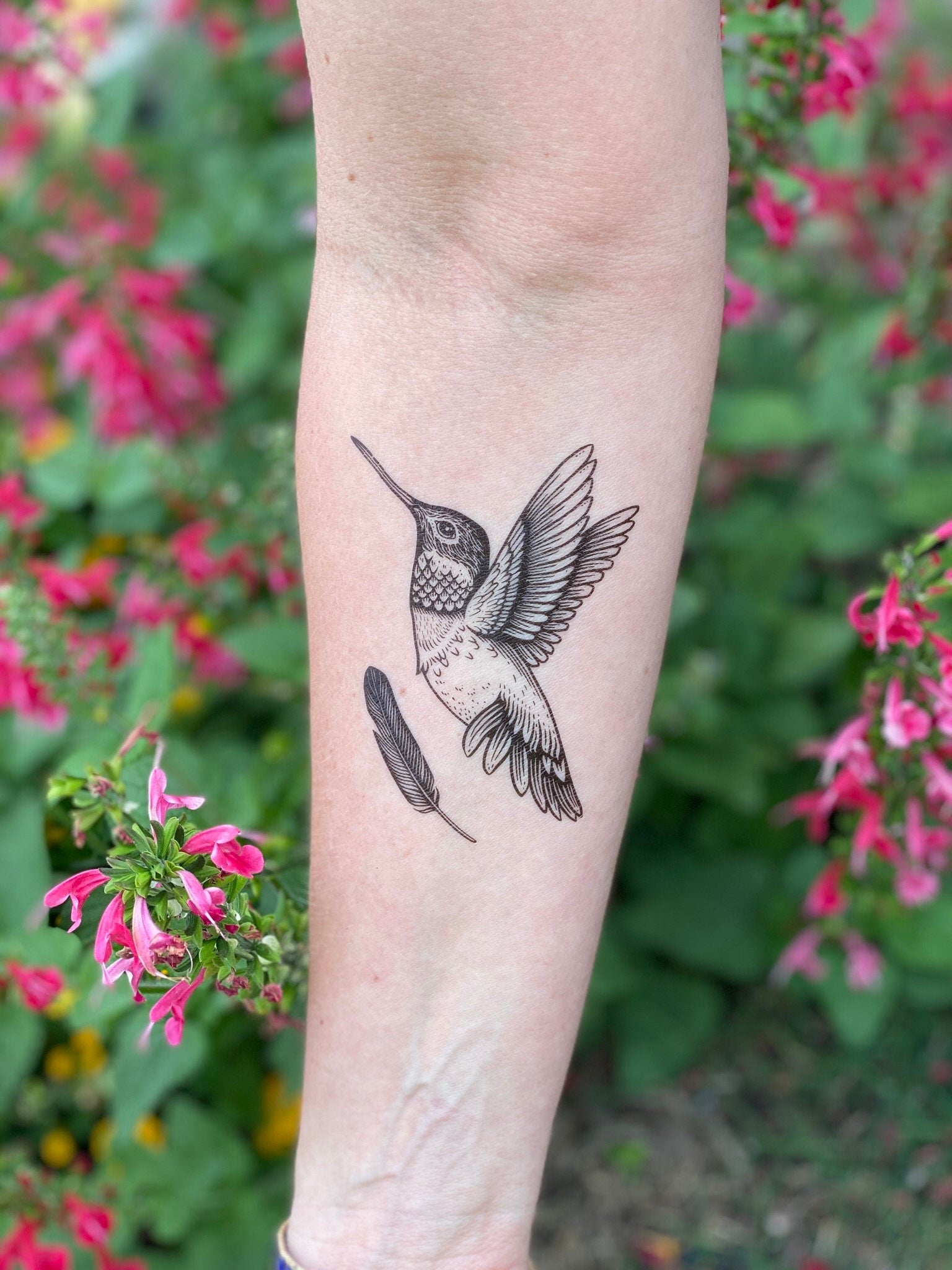 Hummingbird tattoo stock vector. Illustration of outline - 15774547
